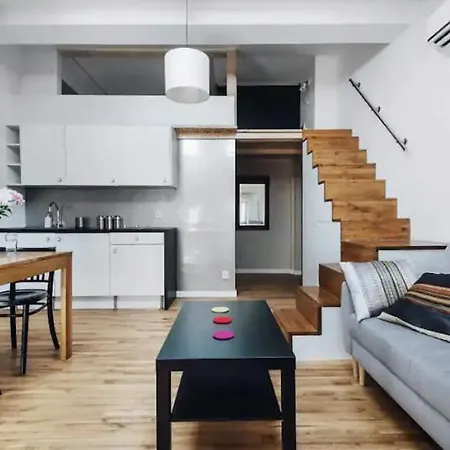 Star Dust Loft With Mezzanine & Ac - Old Town-2